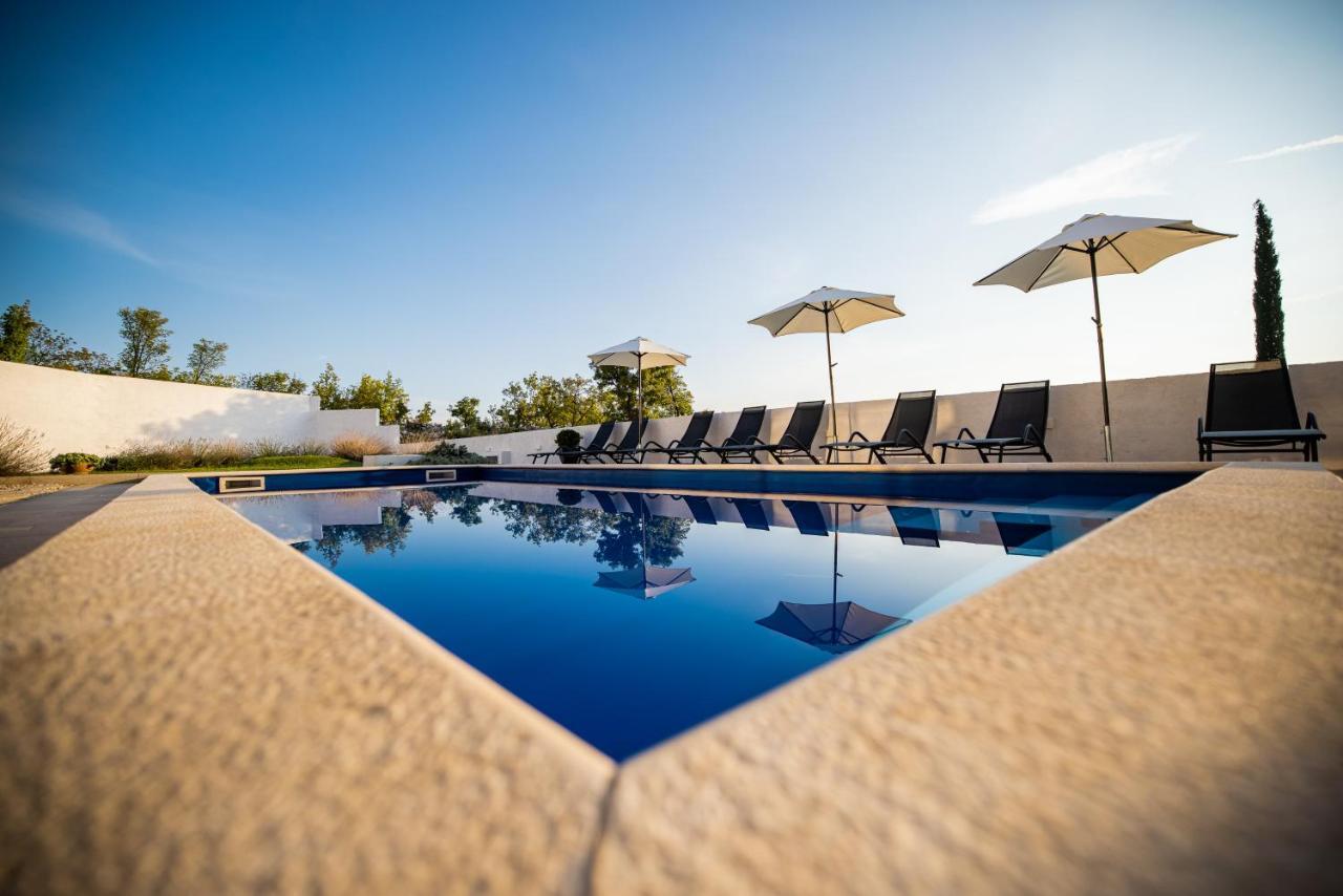 Villa Royal Promons - Heated Pool Starigrad Paklenica Exterior foto