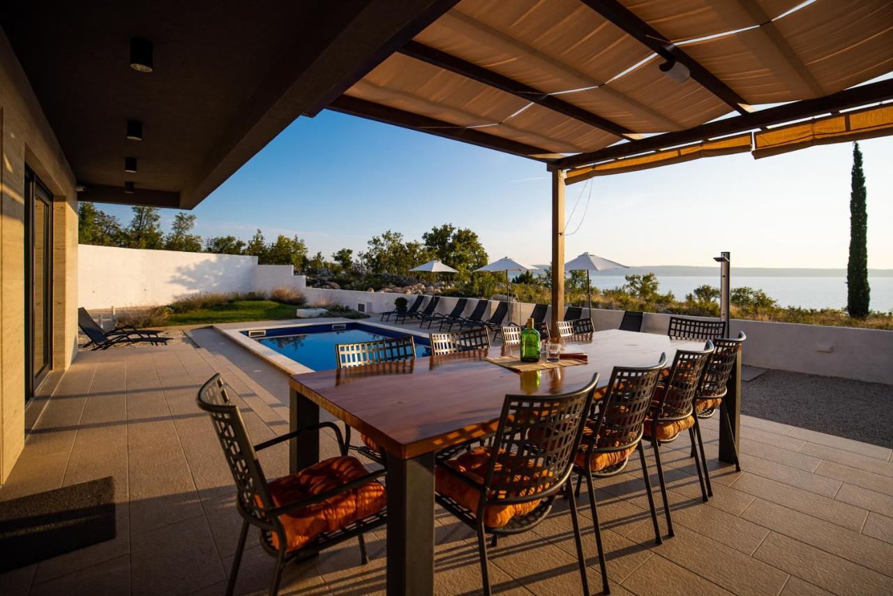 Villa Royal Promons - Heated Pool Starigrad Paklenica Exterior foto