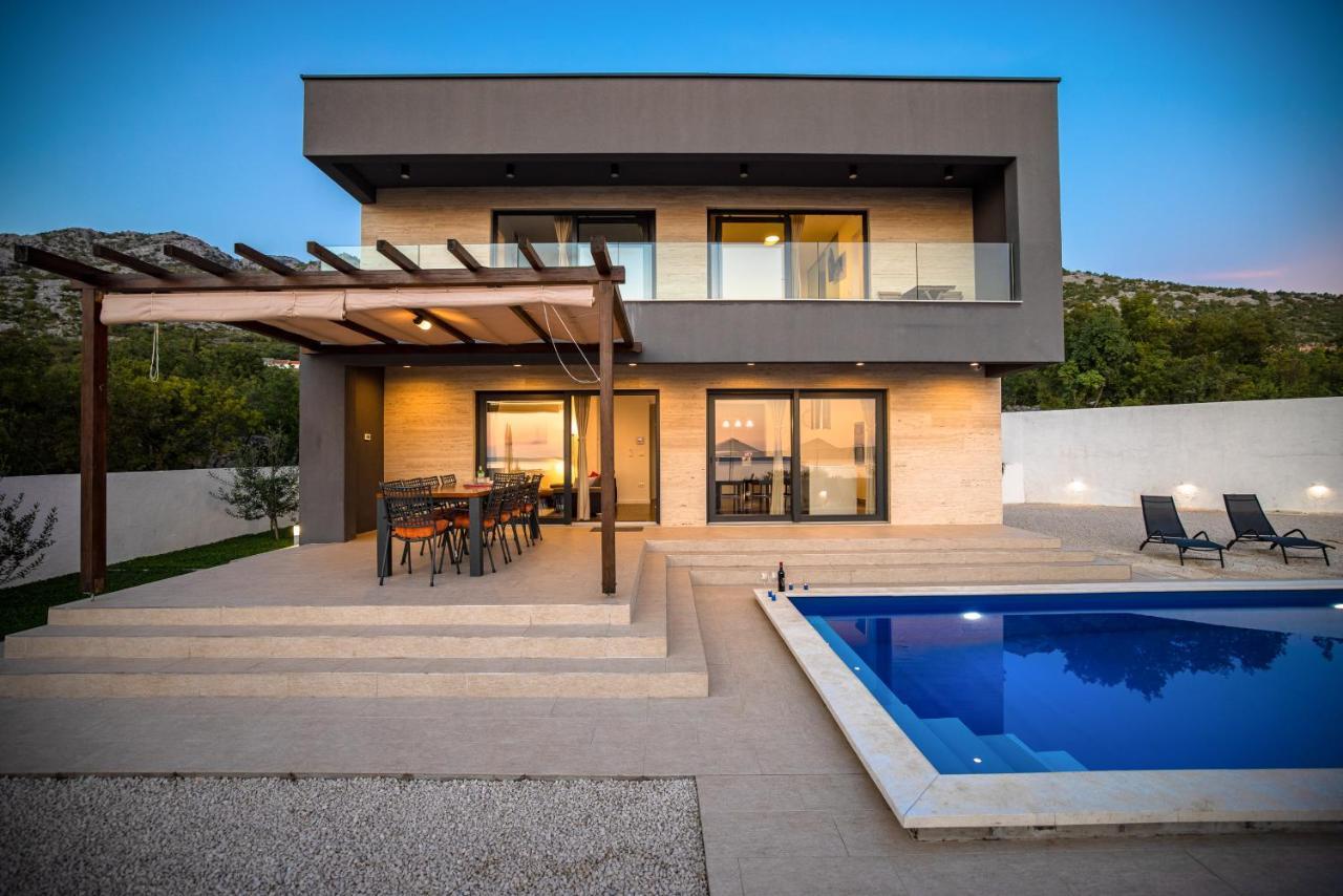 Villa Royal Promons - Heated Pool Starigrad Paklenica Exterior foto